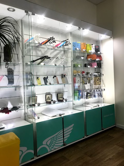 Maclove Store