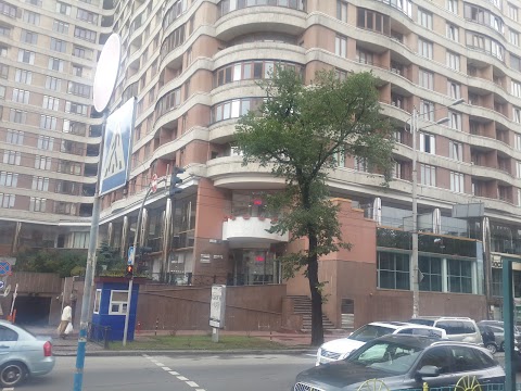 Diplomat Hotel