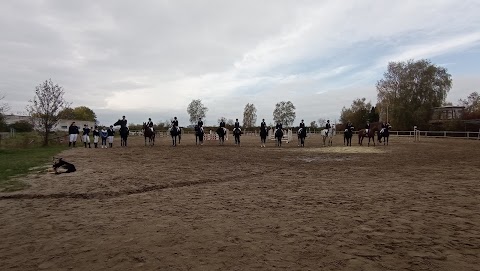 Дитячо-юнацька спортивна школа Буревісник з кінного спорту