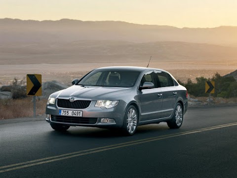 Rozborka Skoda Superb 2