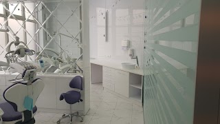 Frantsov Dental Studio (Клініка Цифрової Стоматології)