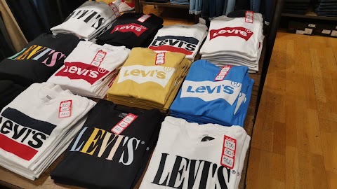 Levi's