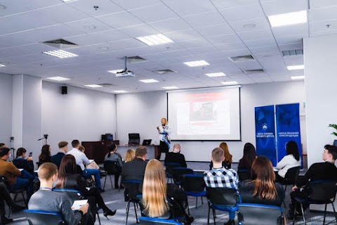 Школа помічника народного депутата