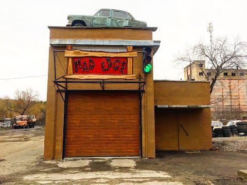 Mad Edge Custom Garage, СТО