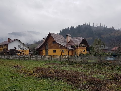 Садиба «КАРПАТСЬКИЙ МАЄТОК»