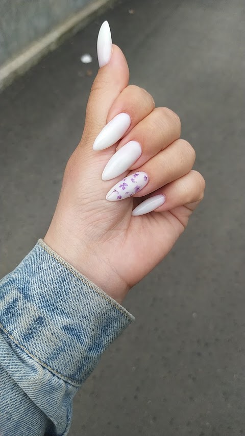 Kiki nail