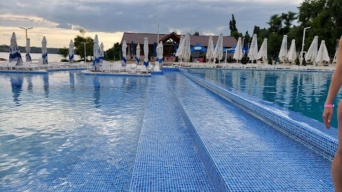 Pool&Beach