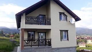 Bee House & Bee House apartments palyanytsya