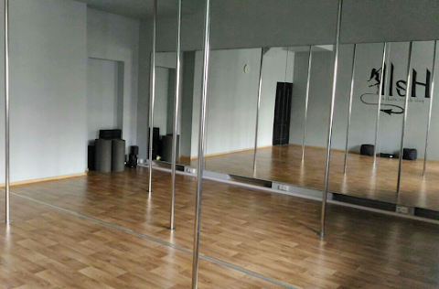 Hell Pole Dance Studio