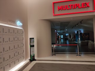 Fast energy оренда повербанків N1 в Україні кінотеатр Multiplex