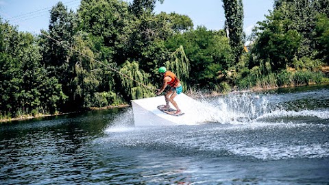 Вейк Парк Харьков "Red Monkey Wake Park"