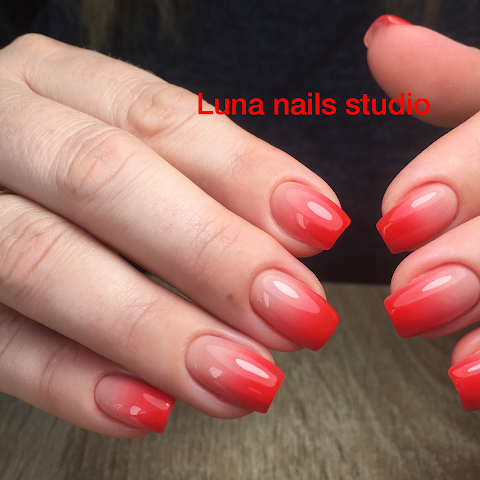 Luna nails studio