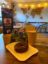 Bober Coffee Кава та сендвічі