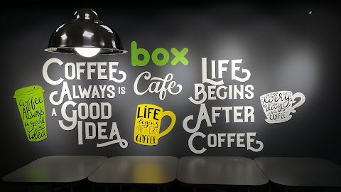 Box cafe