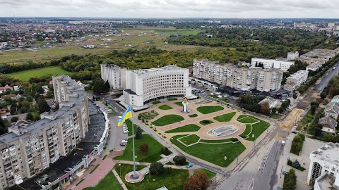 Сквер з прапором