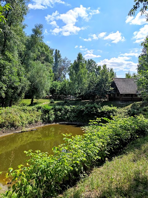 Гостиничной-Ресторанный комплекс Золотой Берег Чернигов