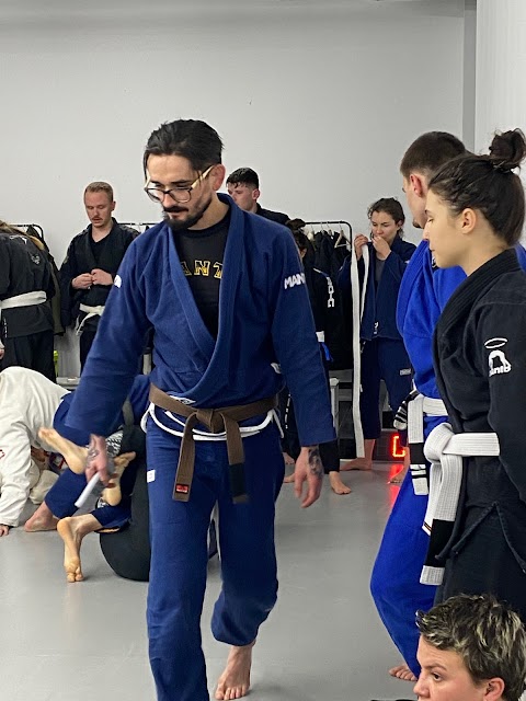 SEKCIJA brazilian jiu jitsu school