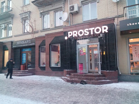 Prostor