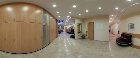 Центр стоматологічної імплантації та протезування