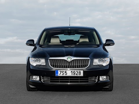 Rozborka Skoda Superb 2