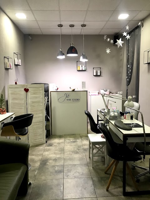 YI nail studio Yana Tabaniuk