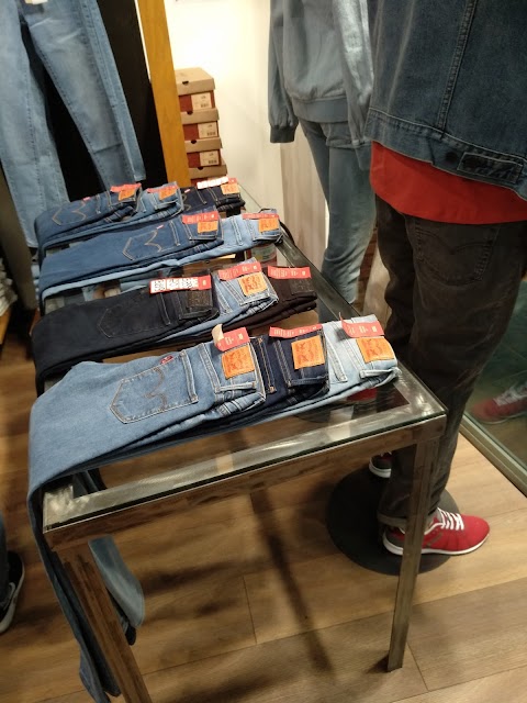 Levi’s