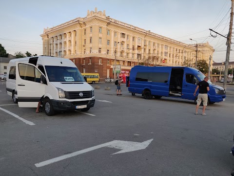 Маршрут Киев Борисполь Днепр. Автобус, расписание - ежедневно. Мерседес Спринтер.