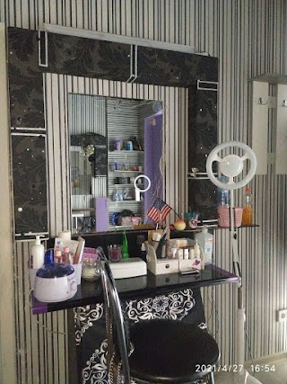 Beauty Room