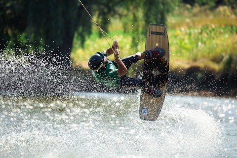 Офис Ontop Wake Park