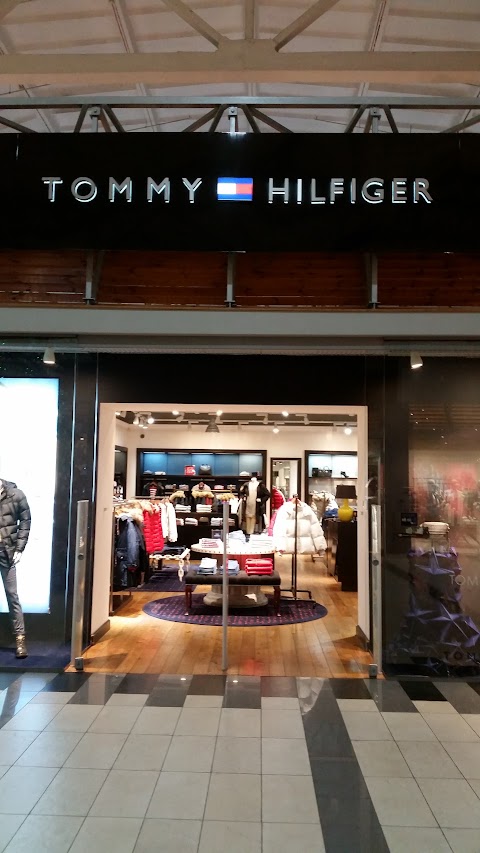 Tommy Hilfiger