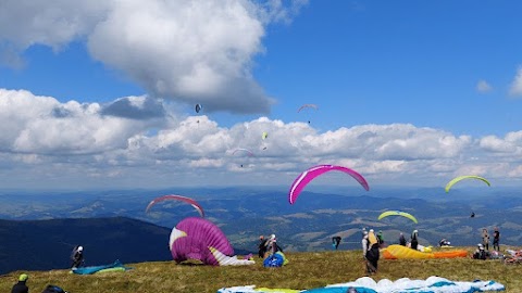 Парапланерный клуб "Free Flight Dnepr". Полеты на параплане в Днепре. Спортивная школа.