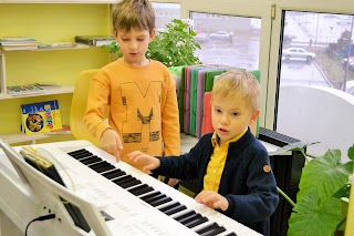 Школа Montessori School