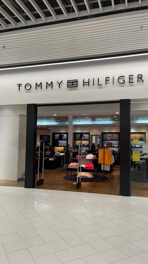 Tommy Hilfiger