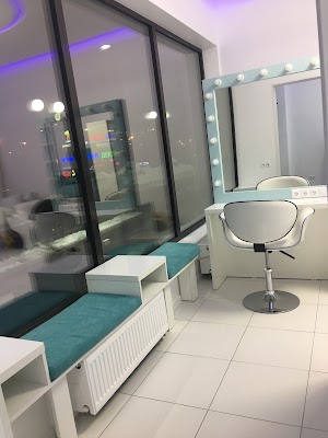 B&B Beauty Bar