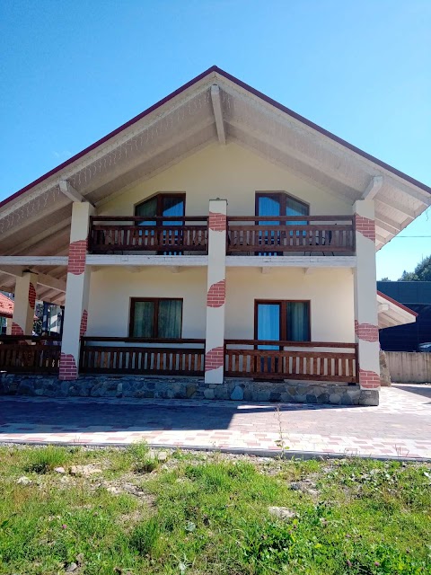 Vovna Cottage