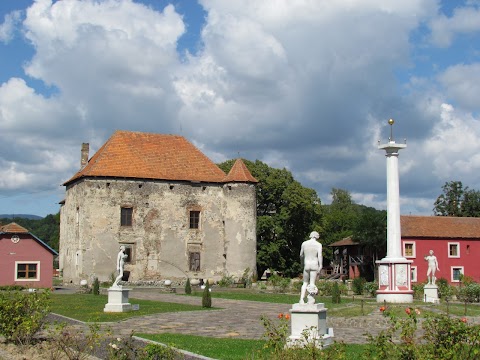 Замок «Сент-Міклош» (Чинадіївський)