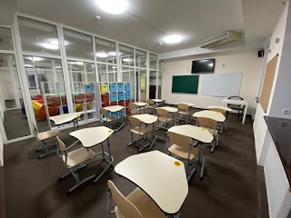 EV Private School-Троєщина