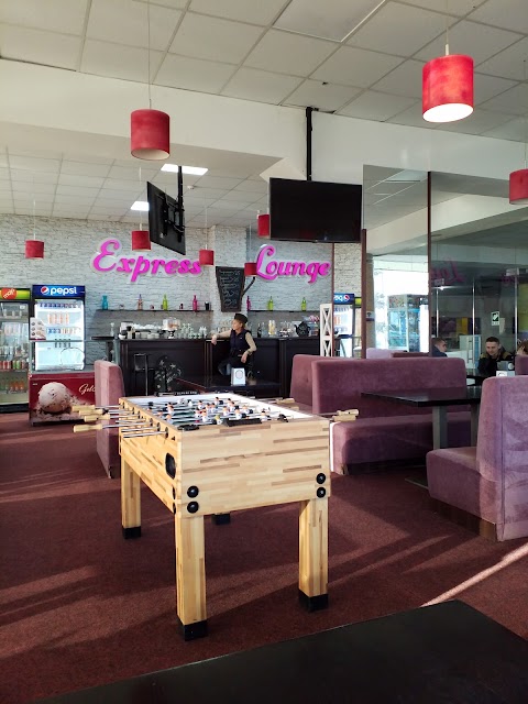 Express lounge Cafe