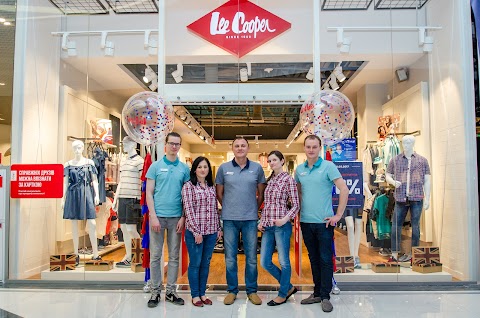 Lee Cooper