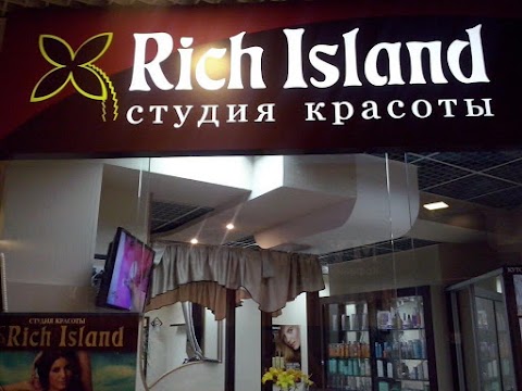 Rich island