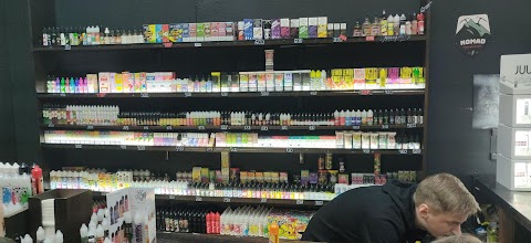 Black & White Vape Shop