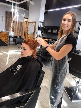 Zoya Serovetnik Hairstylist