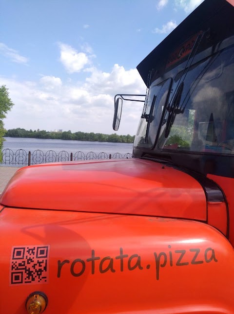 Rotata Pizza Bus