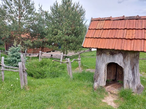 Відпочинковий комплекс "Петрова пасіка"