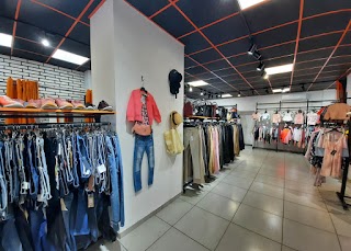 Tardi Outlet