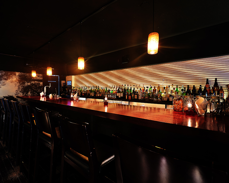 BAR 18 ARTIST GUILD（バーエイティン アーティストギルド）