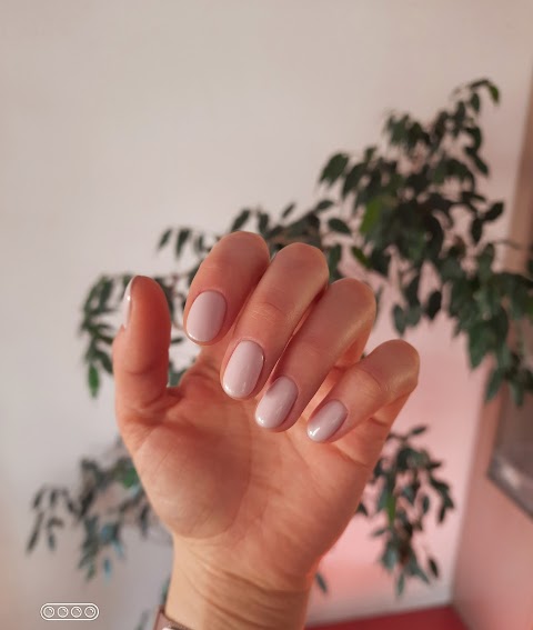 Marefet nail room