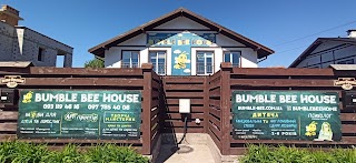 Bumble Bee House - Академія іноземних мов