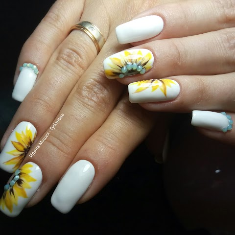 MIRANA nails