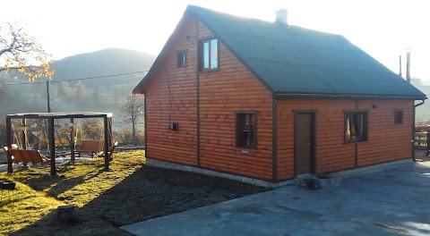 Cottage Ozerniy